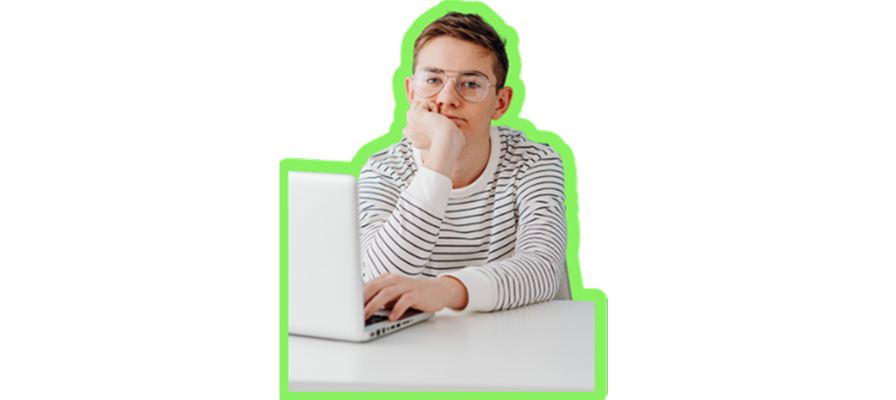 Professionnel stressé par une deadline sur Excel